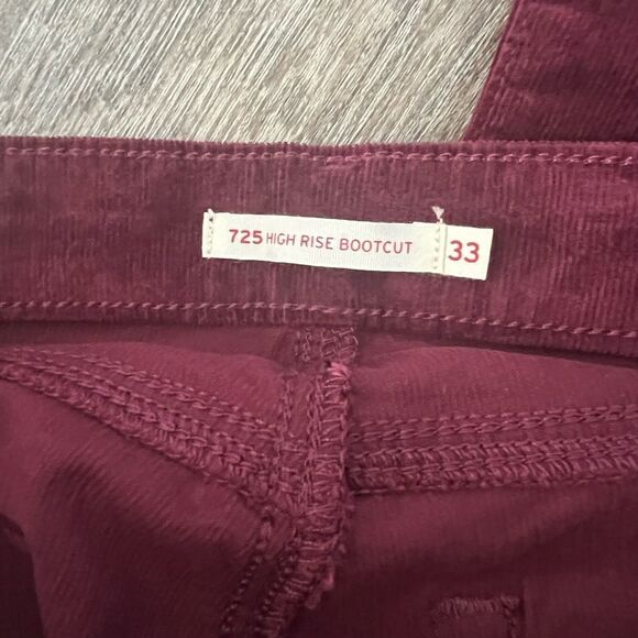 Levi's 725 High Rise Bootcut Corduroy Jeans in Windsor Wine- Size 33x32 - Picture 6 of 11